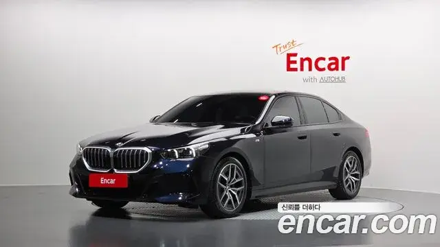 BMW 5 Series 2023 — Şəkil 1/20