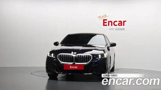 BMW 5 Series 2023 — Şəkil 3/20