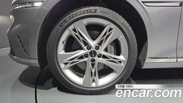 Genesis G90 2022 — Photo 5/20