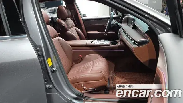 Genesis G90 2022 — Photo 12/20