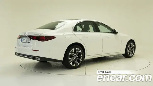 Mercedes-Benz E-Class 2026 — Şəkil 2/20