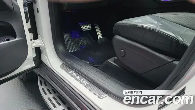 Mercedes-Benz GLE-Class 2022 — Photo 19/20