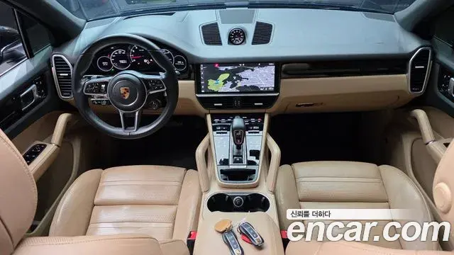 Porsche Cayenne 2019 — Photo 7/20