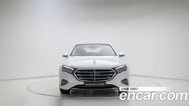 Mercedes-Benz E-Class 2026 — Şəkil 2/18