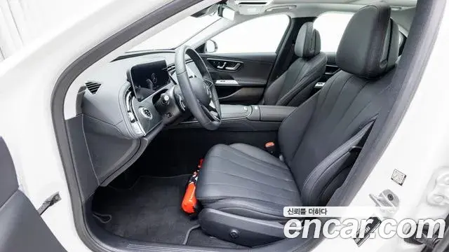 Mercedes-Benz E-Class 2026 — Şəkil 14/18
