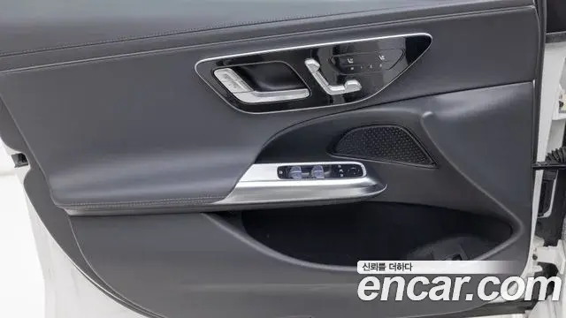 Mercedes-Benz E-Class 2026 — Şəkil 15/18