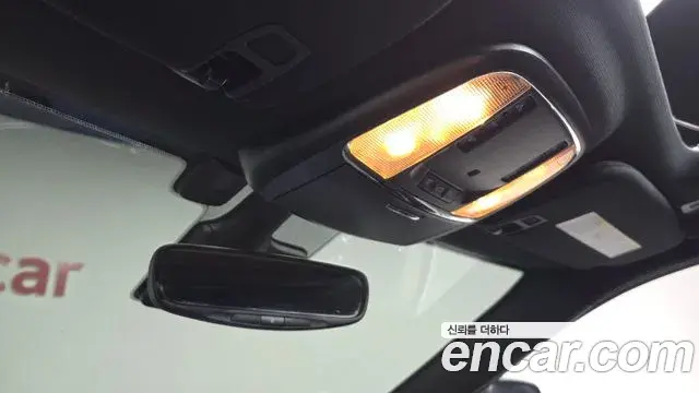 Jeep Grand Cherokee 2019 — Şəkil 17/20