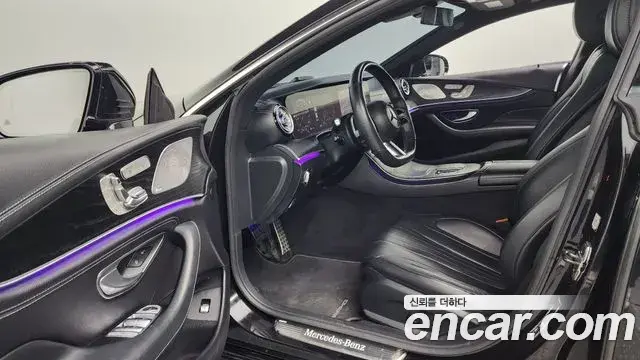 Mercedes-Benz CLS-Class 2022 — Photo 10/20