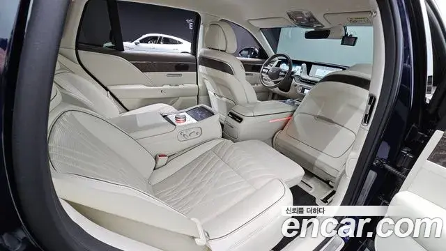 Genesis G90 2022 — Photo 17/20