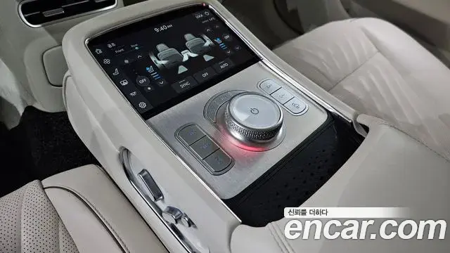 Genesis G90 2022 — Photo 19/20