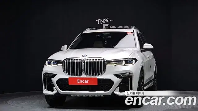 BMW X7 2022 — Photo 3/20
