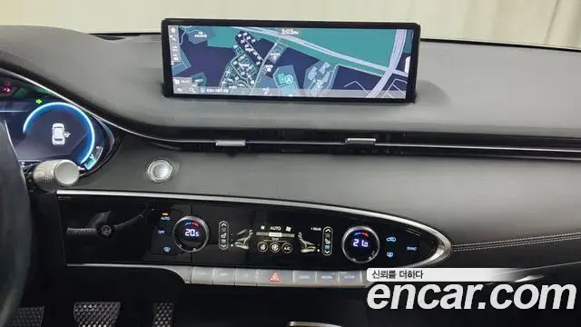 Genesis GV70 2021 — Photo 15/20