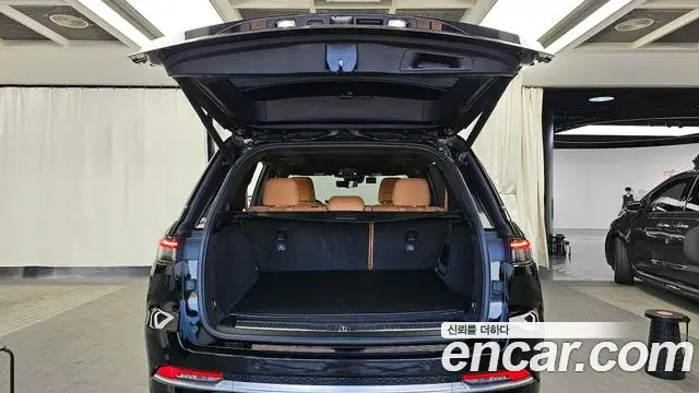 Jeep Grand Cherokee 2023 — Photo 20/20