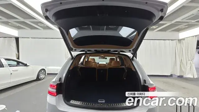Genesis GV80 2022 — Photo 19/20