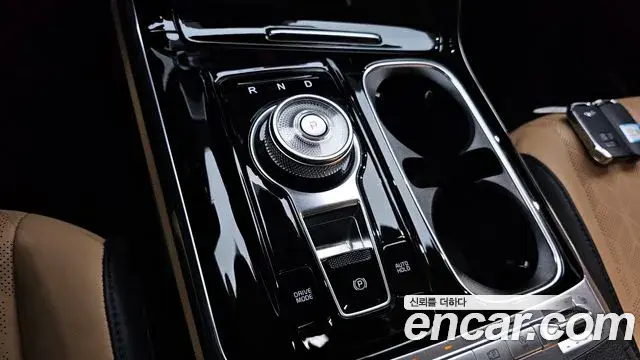 Kia Carnival 2020 — Şəkil 9/20