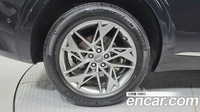 Genesis GV70 2021 — Photo 5/20