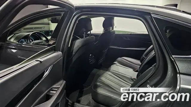 Genesis Electrified G80 2021 — Photo 12/20