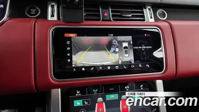 Land Rover Range Rover 2021 — Photo 15/20