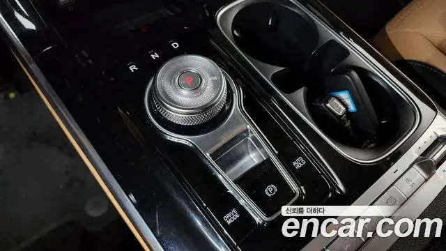 Kia Carnival 2021 — Photo 12/20