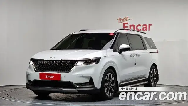 Kia Carnival 2022 — Photo 1/20