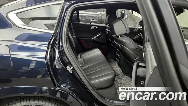 BMW X6 2023 — Photo 12/20