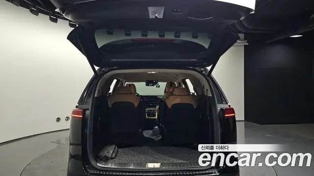 Kia Carnival 2021 — Photo 20/20