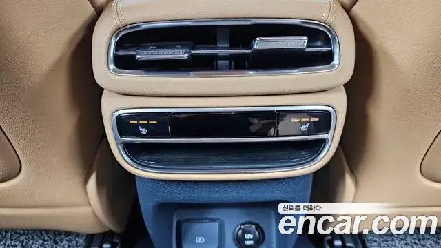 Genesis GV80 2021 — Photo 19/20