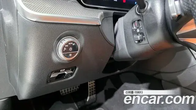 Mercedes-Benz C-Class 2022 — Photo 14/20