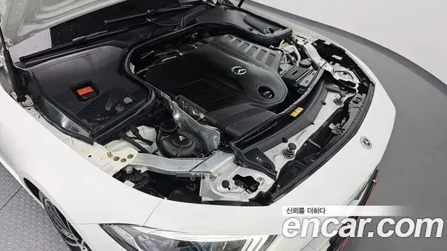 Mercedes-Benz CLS-Class 2020 — Photo 6/20