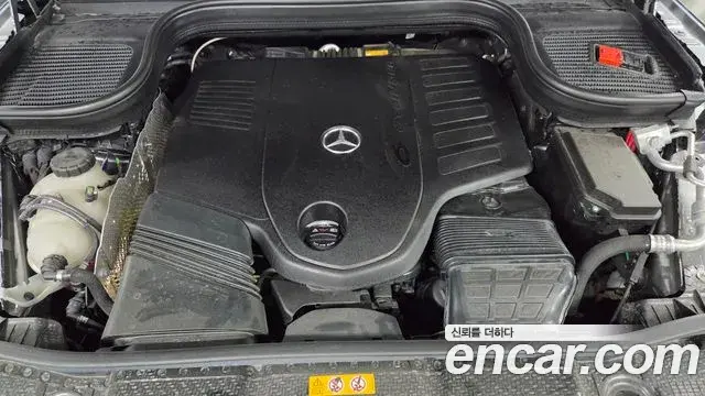 Mercedes-Benz GLE-Class 2025 — Photo 5/20