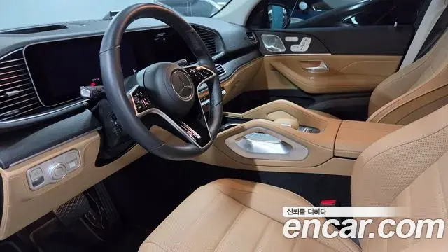 Mercedes-Benz GLE-Class 2025 — Photo 9/20