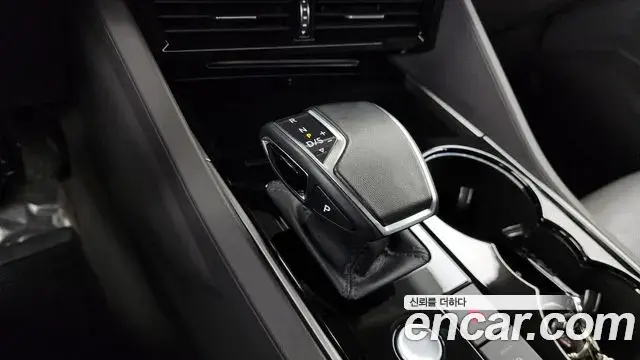 Volkswagen Touareg 2023 — Photo 9/20