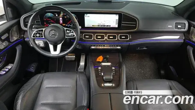 Mercedes-Benz GLE-Class 2021 — Photo 10/20