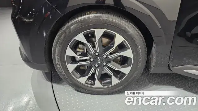 Kia Carnival 2022 — Photo 5/20
