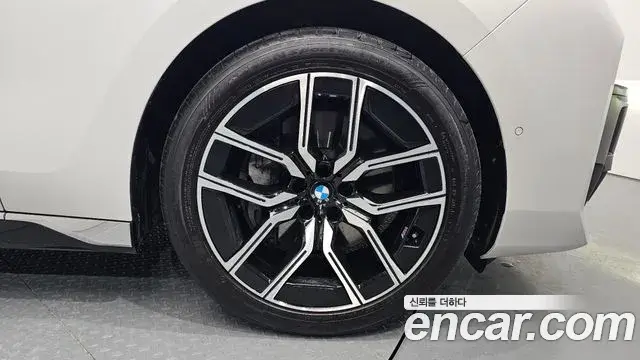 BMW 7 Series 2025 — ფოტო 5/20
