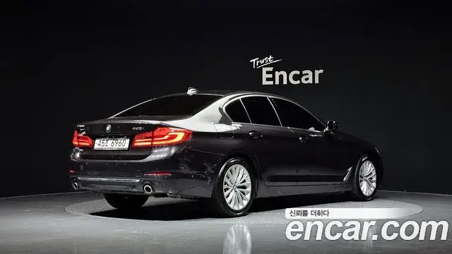 BMW 5 Series, 2019