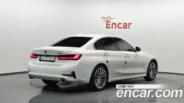 BMW 3 Series, 2021