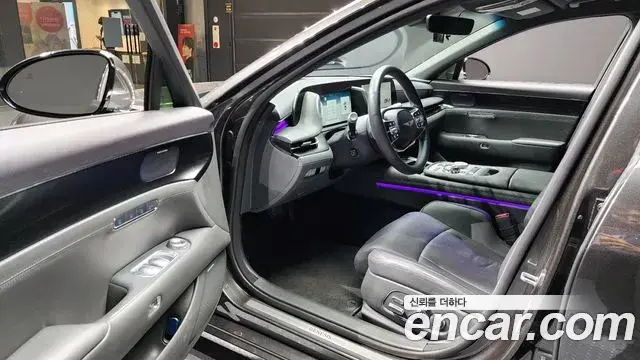 Genesis G90 2023 — Photo 10/20