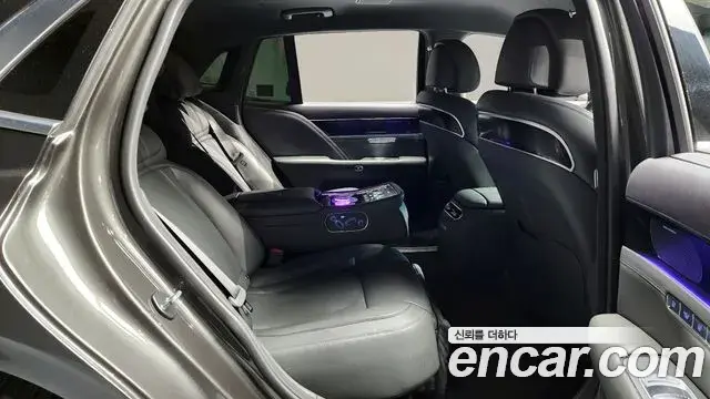 Genesis G90 2023 — Photo 11/20