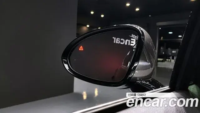 Genesis G90 2023 — Photo 13/20