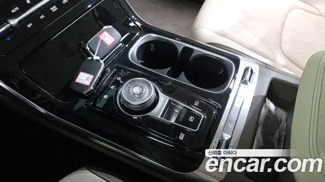 Kia Carnival 2022 — Фото 9/20