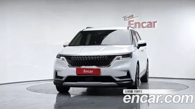 Kia Carnival 2023 — Photo 3/20