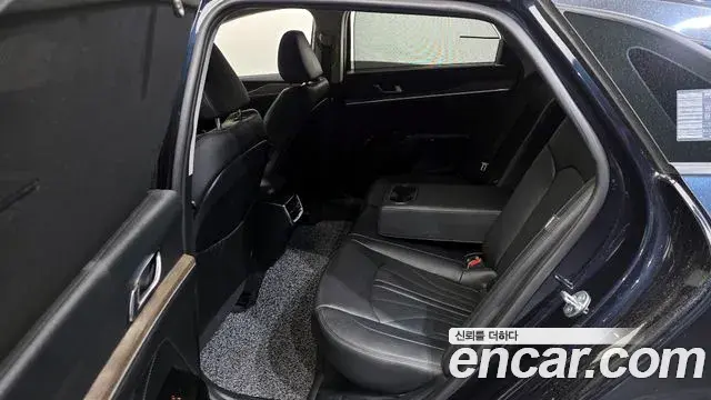 Kia K5 2020 — Şəkil 31/33