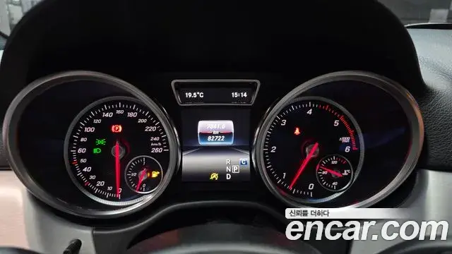 Mercedes-Benz GLE-Class 2018 — ფოტო 6/30
