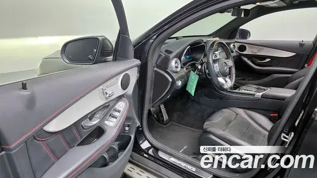 Mercedes-Benz GLC-Class 2022 — Photo 10/20