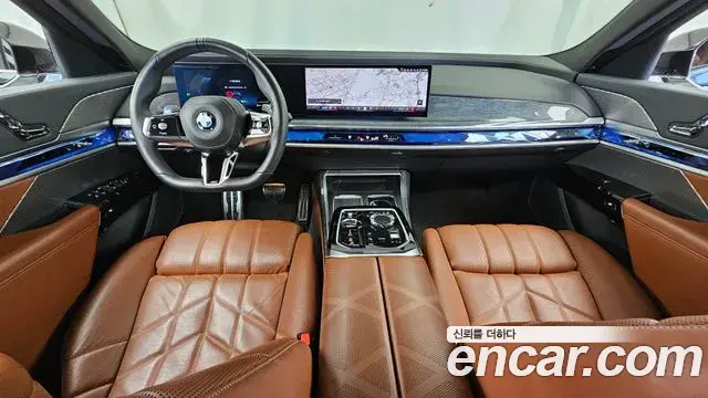 BMW 7 Series 2024 — ფოტო 35/36