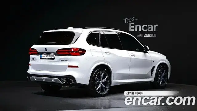 BMW X5 2025 — Фото 2/20
