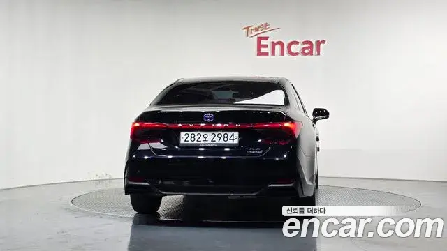 Toyota Avalon 2019 — Şəkil 12/20