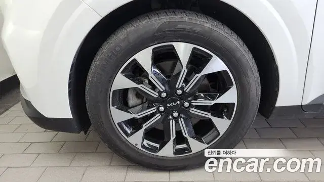Kia Carnival 2021 — Фото 5/20