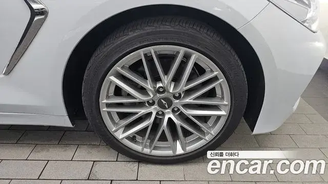 Genesis G70 2019 — Şəkil 13/34